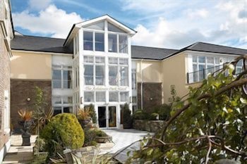 Ashdown Park Hotel