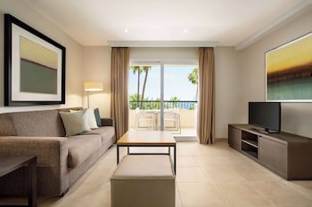 Ramada Hotel & Suites By Wyndham Costa Del Sol