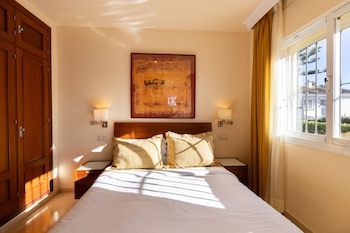 Ramada Hotel & Suites By Wyndham Costa Del Sol