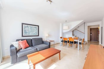 Ramada Hotel & Suites By Wyndham Costa Del Sol
