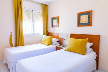 Ramada Hotel & Suites By Wyndham Costa Del Sol