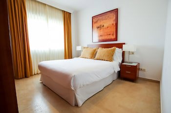 Ramada Hotel & Suites By Wyndham Costa Del Sol
