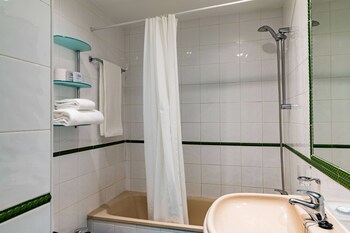 Ramada Hotel & Suites By Wyndham Costa Del Sol