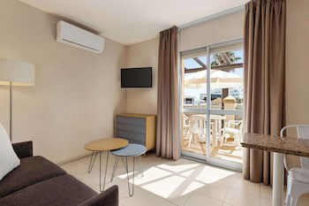 Ramada Hotel & Suites By Wyndham Costa Del Sol