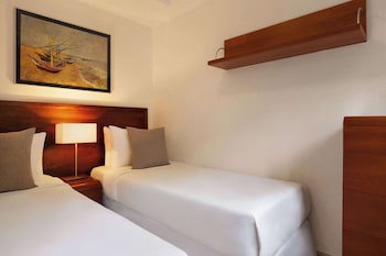 Ramada Hotel & Suites By Wyndham Costa Del Sol