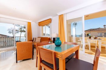 Ramada Hotel & Suites By Wyndham Costa Del Sol