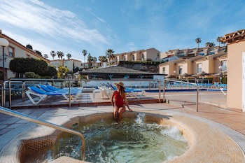 Ramada Hotel & Suites By Wyndham Costa Del Sol
