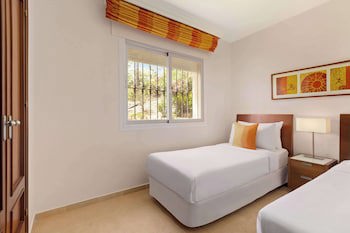 Ramada Hotel & Suites By Wyndham Costa Del Sol