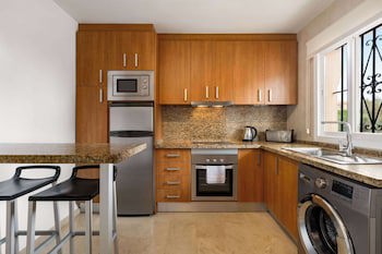 Ramada Hotel & Suites By Wyndham Costa Del Sol
