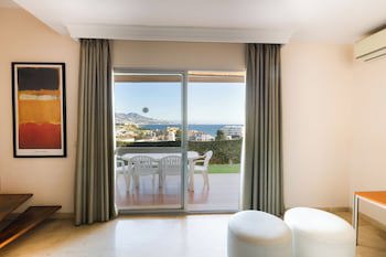 Ramada Hotel & Suites By Wyndham Costa Del Sol
