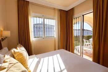 Ramada Hotel & Suites By Wyndham Costa Del Sol