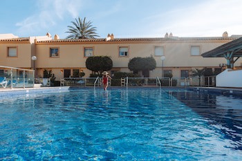 Ramada Hotel & Suites By Wyndham Costa Del Sol
