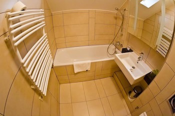 Echo Residence All Suite Hotel
