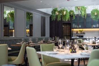 11 Cadogan Gardens And The Apartments By Iconic Luxury Hotels