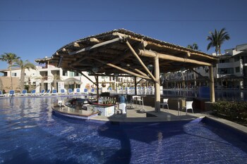 Grand Decameron Los Cabos, A Trademark All-Inclusive Resort