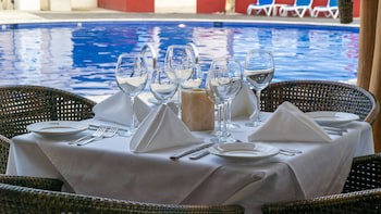 Grand Decameron Los Cabos, A Trademark All-Inclusive Resort