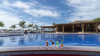 Grand Decameron Los Cabos, A Trademark All-Inclusive Resort