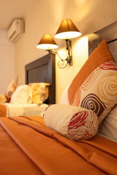 Hotel Maria Isabel