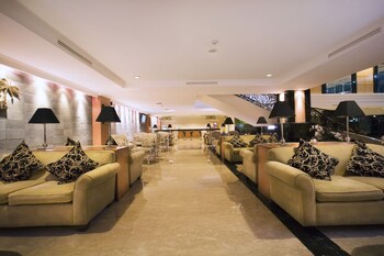 Aston Tropicana