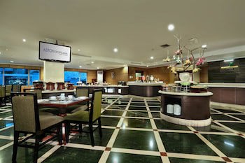 Aston Tropicana