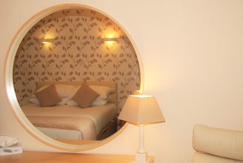 Kingswood Hotel
