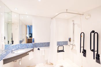 Holiday Inn Express Dundee, An Ihg Hotel