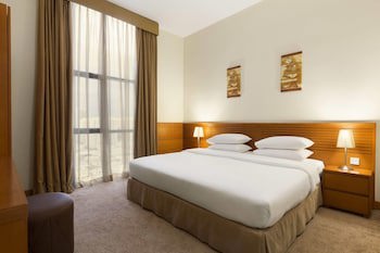 Ramada Hotel & Suites by Wyndham Ajman galeri fotoğrafı