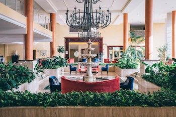 Grand Muthu Golf Plaza Hotel