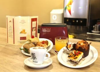 Grand Muthu Golf Plaza Hotel