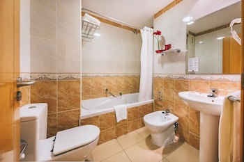 Grand Muthu Golf Plaza Hotel