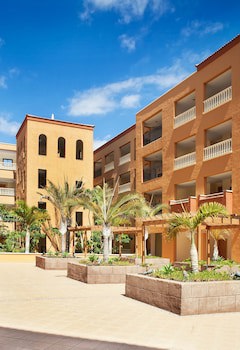 Grand Muthu Golf Plaza Hotel