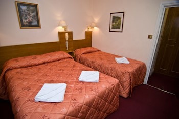 Alexandra Hotel