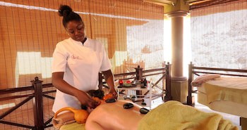 Epacha Game Lodge & Spa