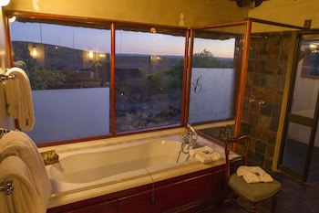 Epacha Game Lodge & Spa