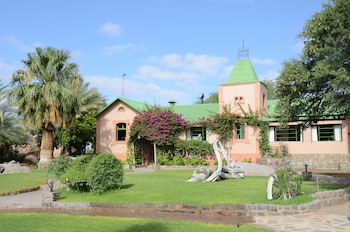 Canyon Lodge