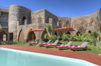 Le Mirage Resort And Spa