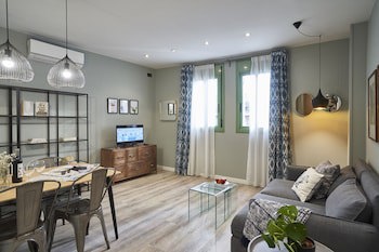 Ainb Las Ramblas Colon Apartments