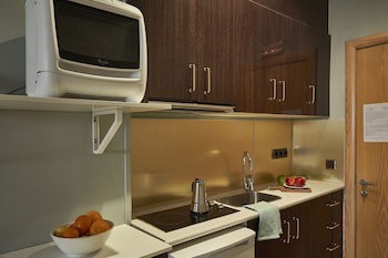 Ainb Las Ramblas Colon Apartments