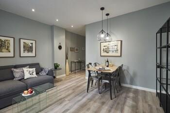 Ainb Las Ramblas Colon Apartments