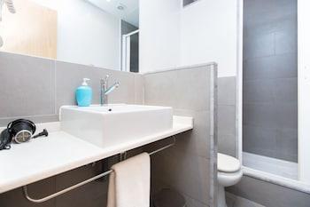 Ainb Las Ramblas Colon Apartments