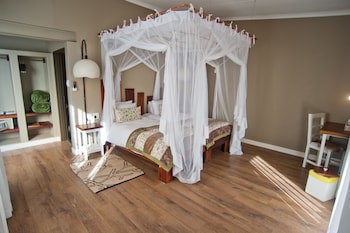 Kalahari Anib Lodge