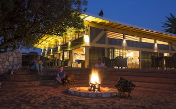 Kalahari Anib Lodge