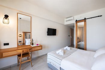 Pedi Beach Hotel galeri fotoğrafı