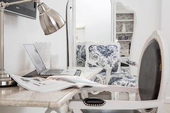 La Mision Hotel Boutique