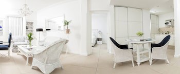 La Mision Hotel Boutique