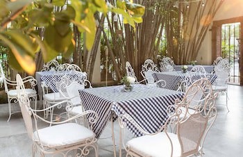 La Mision Hotel Boutique