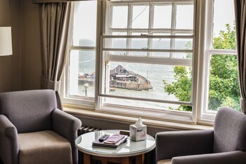 Royal Albion Hotel