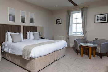 Royal Hotel