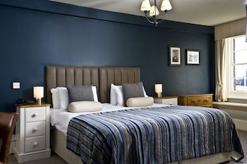 Royal Hotel