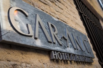 Gar Anat Hotel Boutique